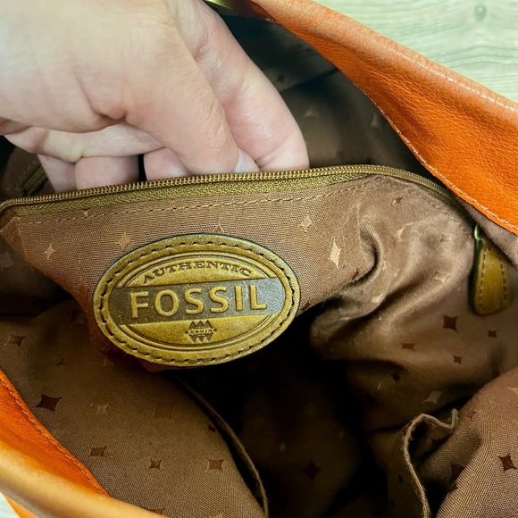 Fossil Vintage Orange Leather Large Crossbody Bag - Picture 8 of 10
